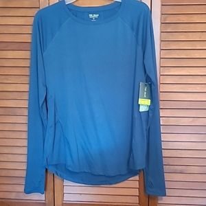 7. NWT- TEK Gear Long Sleeve Activewear